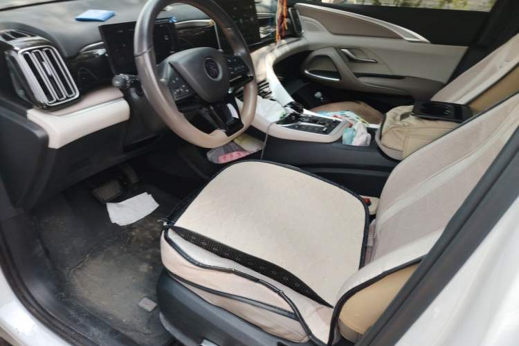 Used BYD Song Pro New Energy 2024 HONOR Edition DM-i 71KM Navigation Model Driver Seat