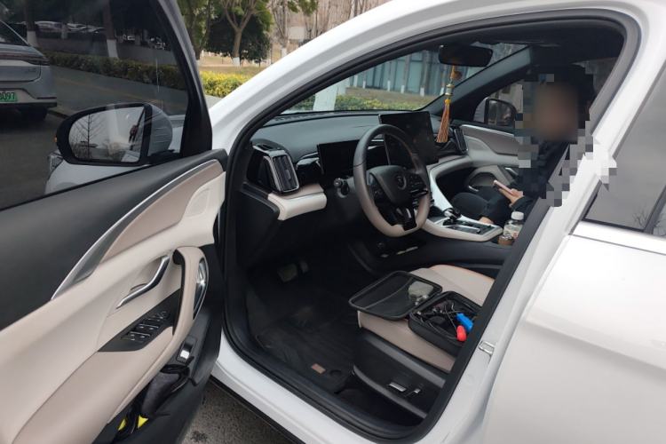 Used BYD Song Pro New Energy 2024 HONOR Edition DM-i 110KM Excellence Model Driver Seat