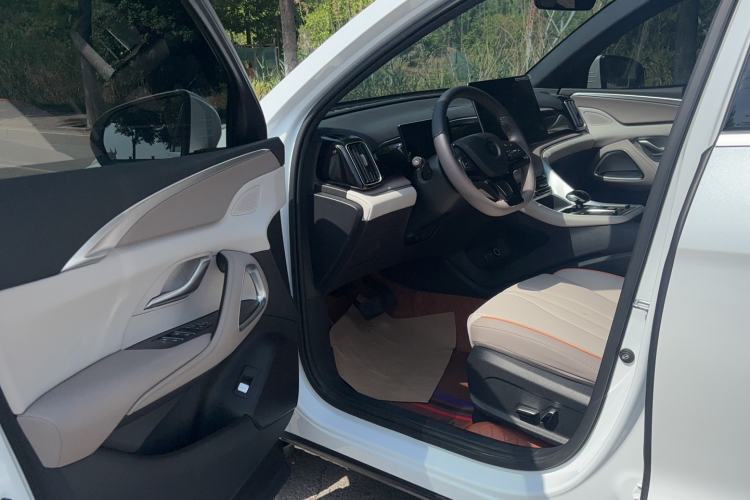 Used BYD Song Pro New Energy 2024 HONOR Edition DM-i 110KM Excellence Model Driver Seat