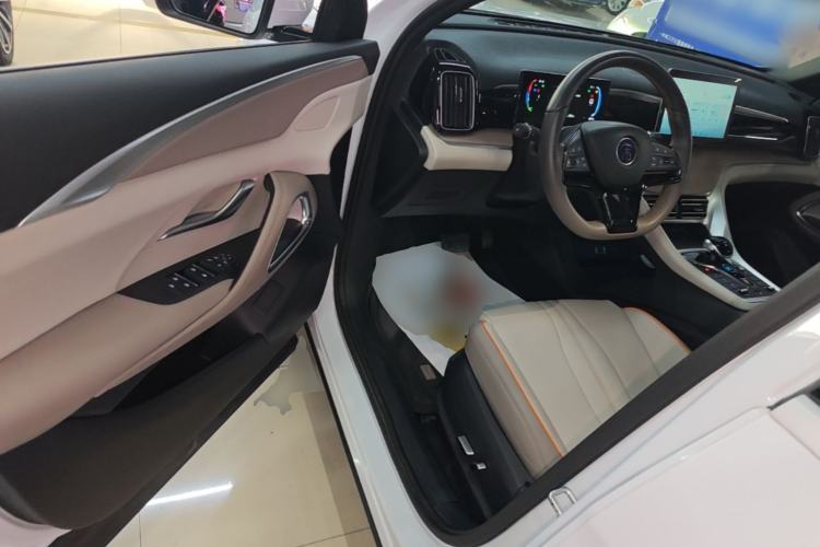 Used BYD Song Pro New Energy 2024 HONOR Edition DM-i 71KM Navigation Model Driver Seat