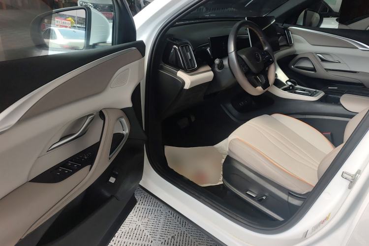 Used BYD Song Pro New Energy 2024 HONOR Edition DM-i 110KM Excellence Model Driver Seat
