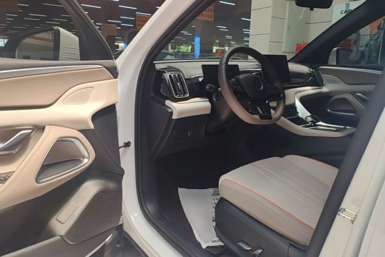 Used BYD Song Pro New Energy 2024 HONOR Edition DM-i 71KM Leading Model Driver Seat