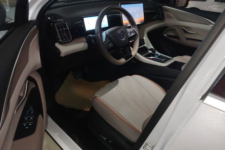 Used BYD Song Pro New Energy 2024 HONOR Edition DM-i 110KM Beyond Model Driver Seat