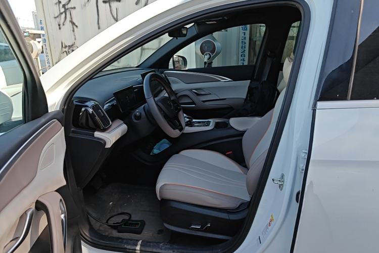 Used BYD Song Pro New Energy 2024 HONOR Edition DM-i 71KM Navigation Model Driver Seat