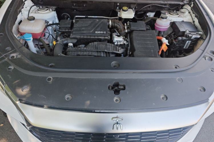 Used BYD Song Pro New Energy 2024 HONOR Edition DM-i 71KM Leading Model Engine Bay