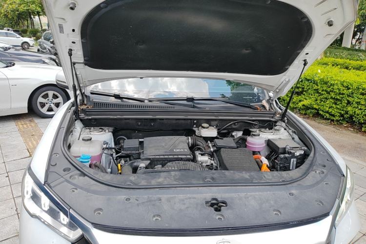 Used BYD Song Pro New Energy 2024 HONOR Edition DM-i 71KM Navigation Model Engine Bay