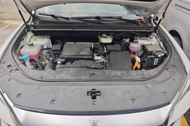 Used BYD Song Pro New Energy 2024 HONOR Edition DM-i 71KM Navigation Model Engine Bay