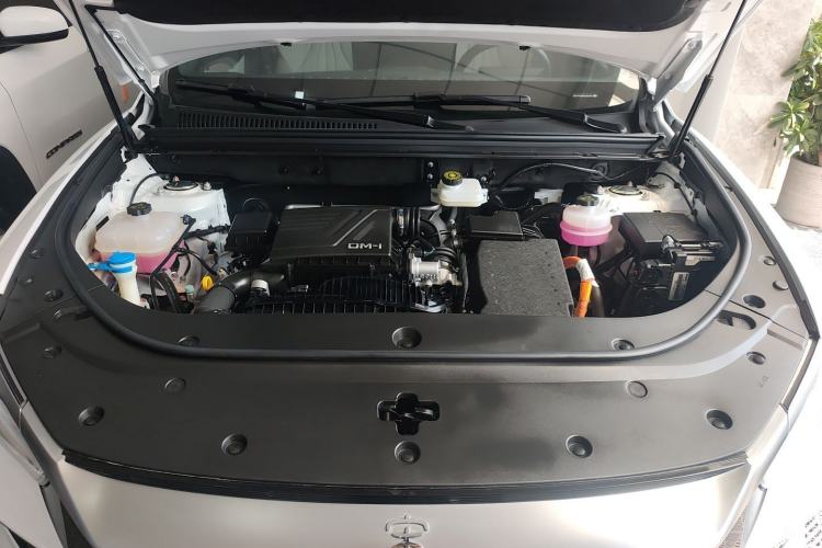 Used BYD Song Pro New Energy 2024 HONOR Edition DM-i 110KM Excellence Model Engine Bay
