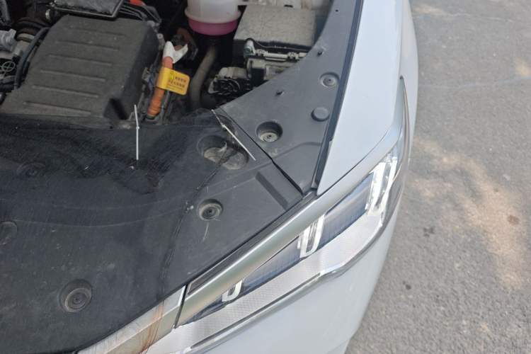 Used BYD Song Pro New Energy 2024 HONOR Edition DM-i 71KM Navigation Model Engine Bay Left