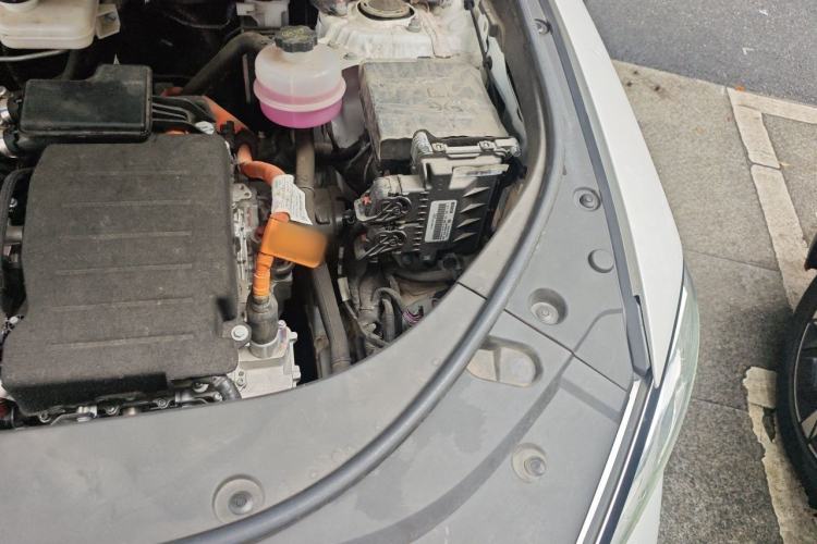 Used BYD Song Pro New Energy 2024 HONOR Edition DM-i 110KM Beyond Model Engine Bay Left
