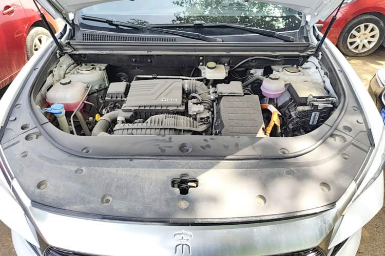 Used BYD Song Pro New Energy 2024 HONOR Edition DM-i 110KM Beyond Model Engine Bay