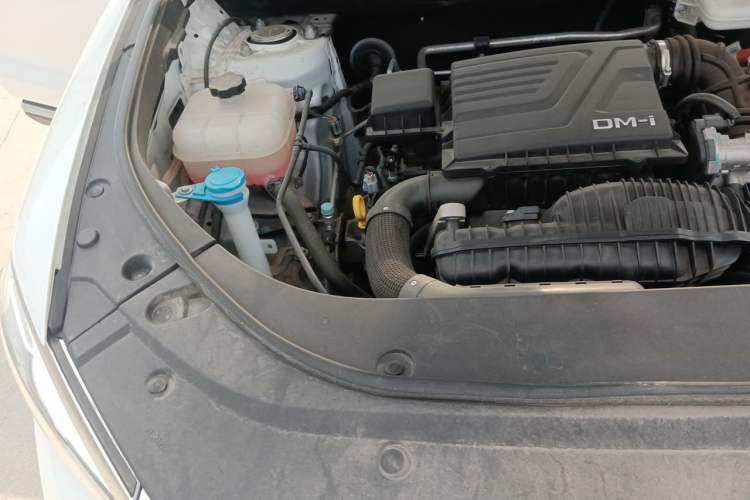 Used BYD Song Pro New Energy 2024 HONOR Edition DM-i 71KM Leading Model Engine Bay Right