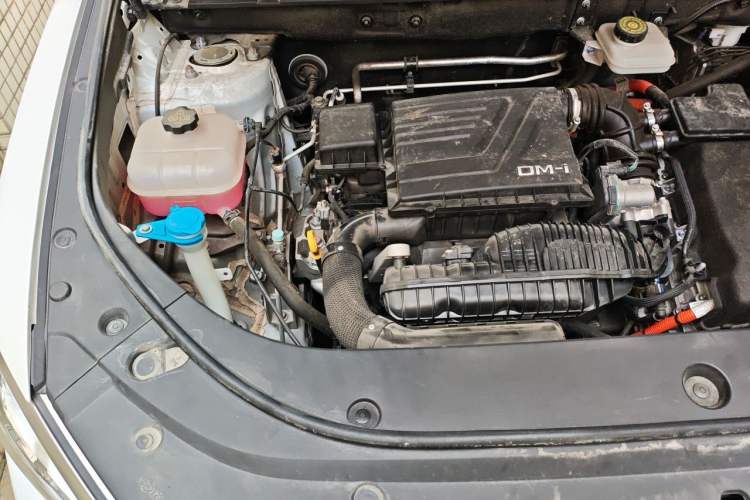 Used BYD Song Pro New Energy 2024 HONOR Edition DM-i 110KM Beyond Model Engine Bay Right