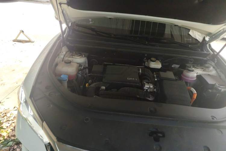 Used BYD Song Pro New Energy 2024 HONOR Edition DM-i 71KM Leading Model Engine Bay Right