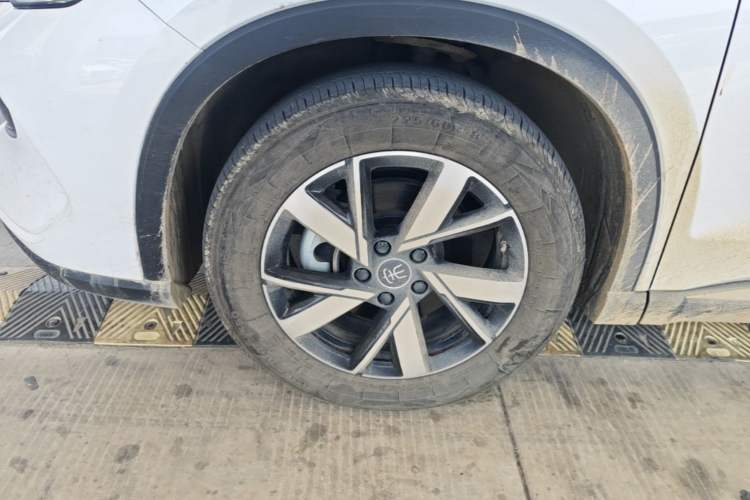 Used BYD Song Pro New Energy 2024 HONOR Edition DM-i 71KM Beyond Model Exterior 4