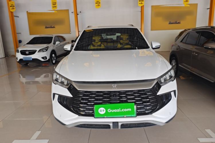 Used BYD Song Pro New Energy 2024 HONOR Edition DM-i 71KM Navigation Model Front