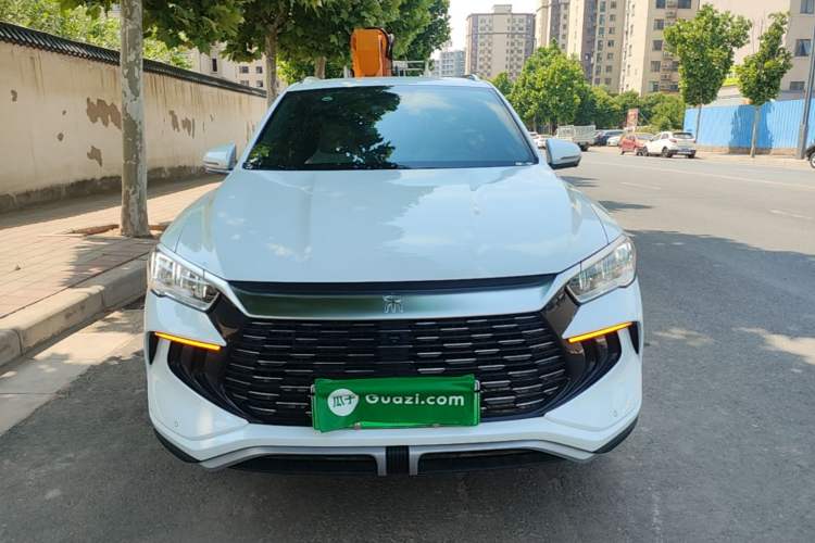 Used BYD Song Pro New Energy 2024 HONOR Edition DM-i 71KM Navigation Model Front
