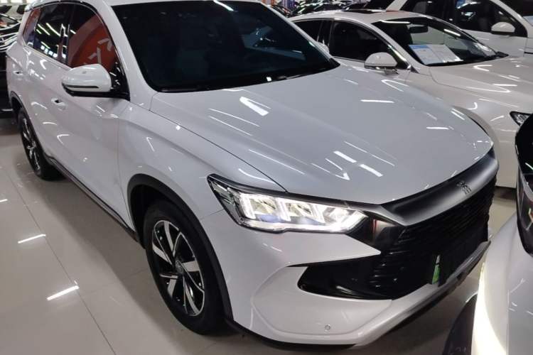Used BYD Song Pro New Energy 2024 HONOR Edition DM-i 71KM Navigation Model Front