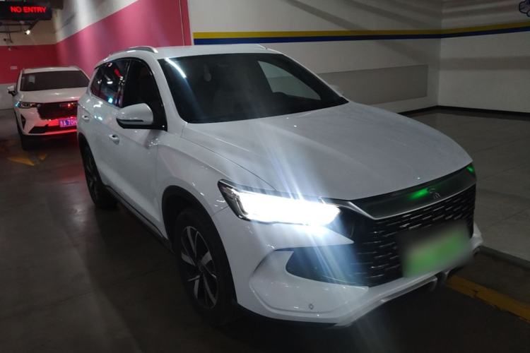 Used BYD Song Pro New Energy 2024 HONOR Edition DM-i 71KM Navigation Model Front Right 45 Deg