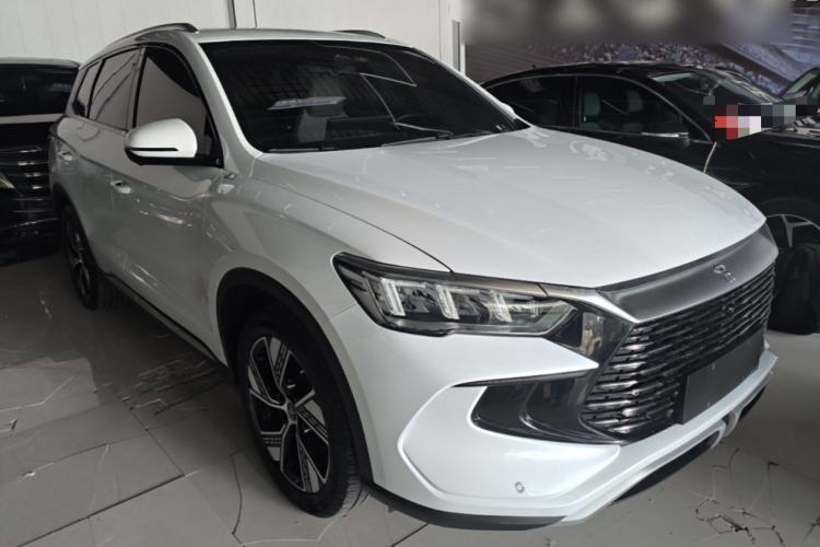Used BYD Song Pro New Energy 2024 HONOR Edition DM-i 110KM Excellence Model Front Right 45 Deg