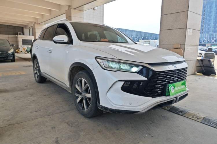 Used BYD Song Pro New Energy 2024 HONOR Edition DM-i 71KM Beyond Model Front Right 45 Deg