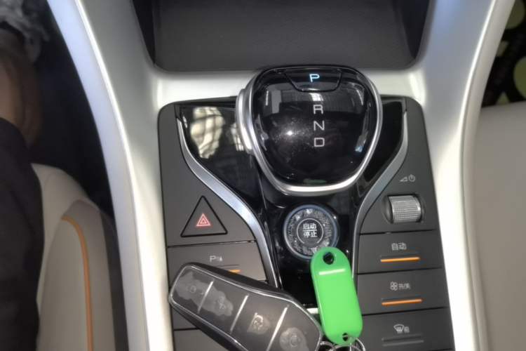 Used BYD Song Pro New Energy 2024 HONOR Edition DM-i 71KM Beyond Model Gear Lever