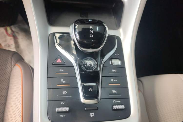 Used BYD Song Pro New Energy 2024 HONOR Edition DM-i 110KM Excellence Model Gear Lever