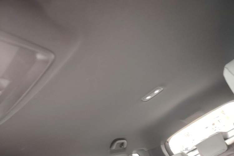 Used BYD Song Pro New Energy 2024 HONOR Edition DM-i 71KM Navigation Model Headliner