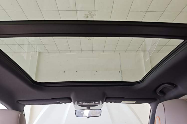 Used BYD Song Pro New Energy 2024 HONOR Edition DM-i 71KM Leading Model Headliner