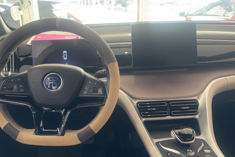 Used BYD Song Pro New Energy 2024 HONOR Edition DM-i 71KM Navigation Model Instrument Cluster