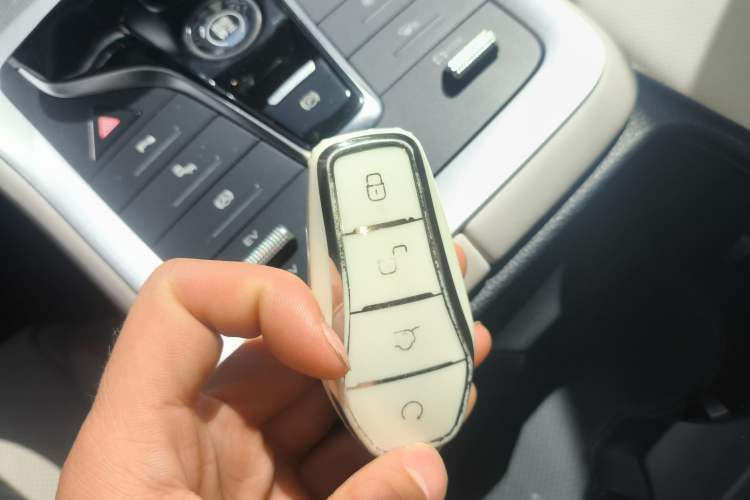 Used BYD Song Pro New Energy 2024 HONOR Edition DM-i 110KM Excellence Model Interior 1