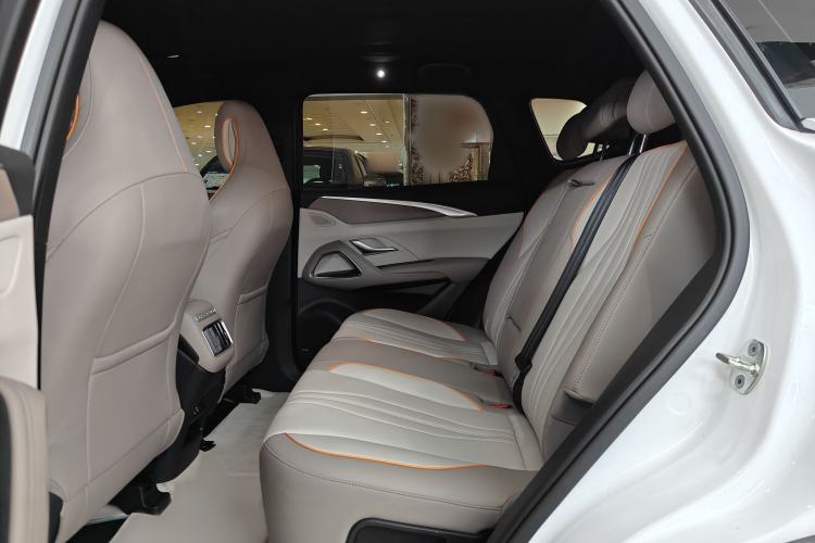 Used BYD Song Pro New Energy 2024 HONOR Edition DM-i 71KM Leading Model Interior 3