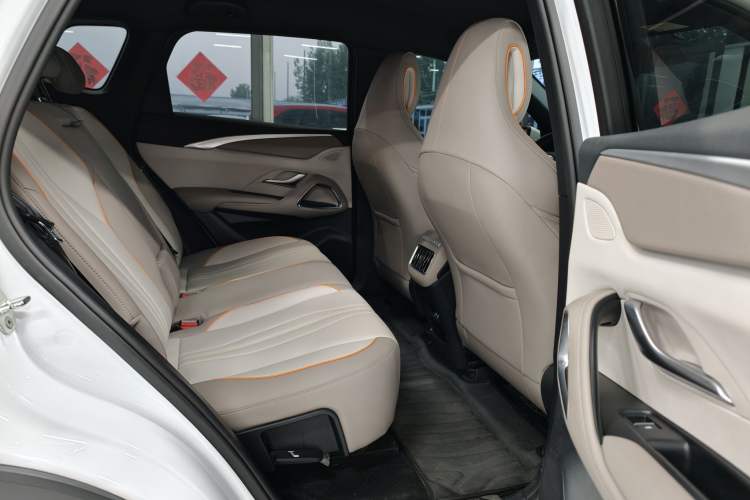 Used BYD Song Pro New Energy 2024 HONOR Edition DM-i 71KM Navigation Model Interior 4