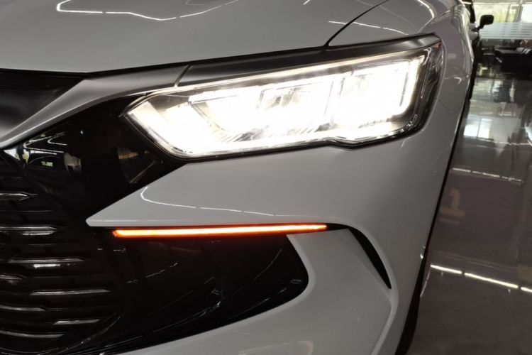 Used BYD Song Pro New Energy 2024 HONOR Edition DM-i 71KM Navigation Model Left Front Headlight
