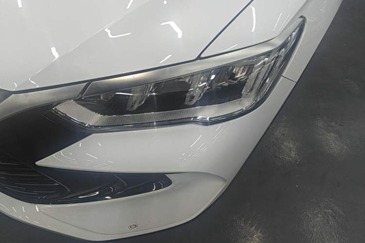 Used BYD Song Pro New Energy 2024 HONOR Edition DM-i 110KM Beyond Model Left Front Headlight