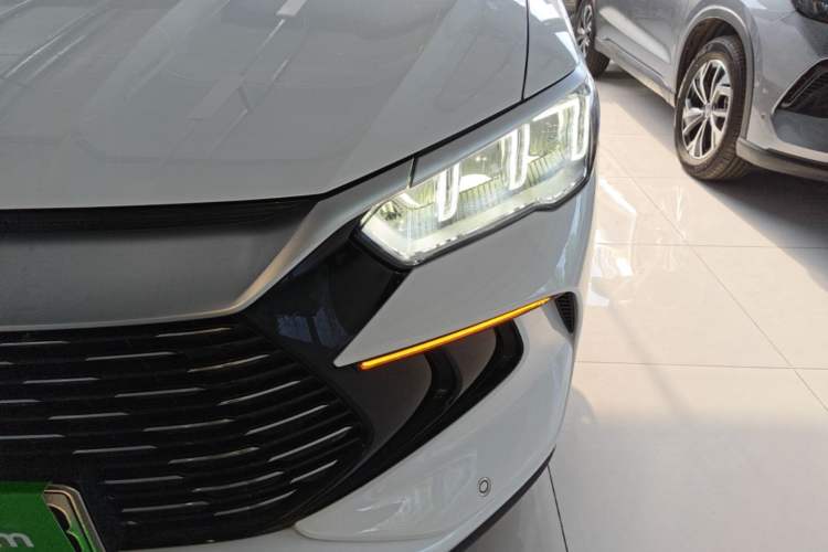 Used BYD Song Pro New Energy 2024 HONOR Edition DM-i 71KM Navigation Model Left Front Headlight