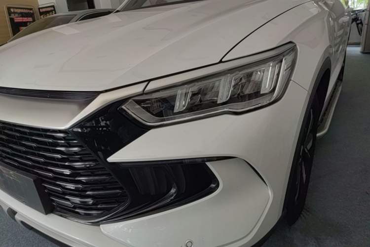 Used BYD Song Pro New Energy 2024 HONOR Edition DM-i 71KM Navigation Model Left Front Headlight