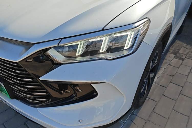 Used BYD Song Pro New Energy 2024 HONOR Edition DM-i 71KM Navigation Model Left Front Headlight