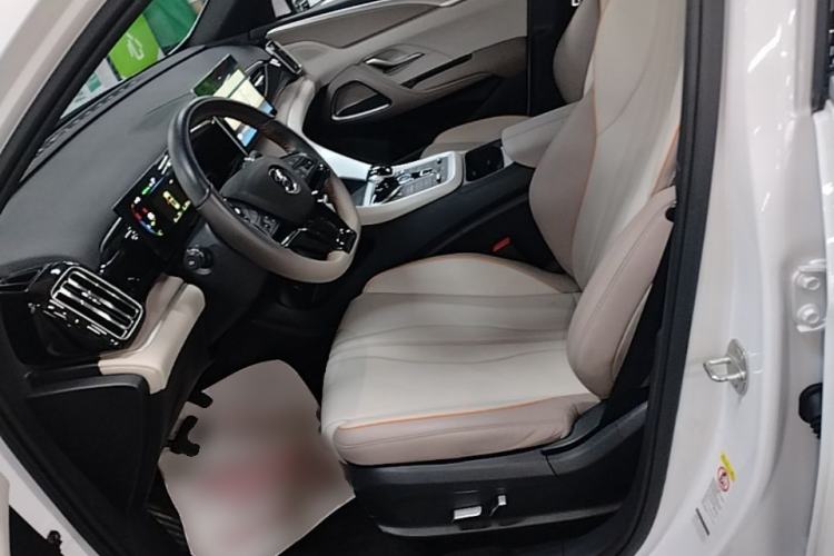 Used BYD Song Pro New Energy 2024 HONOR Edition DM-i 71KM Navigation Model Left Front Seat