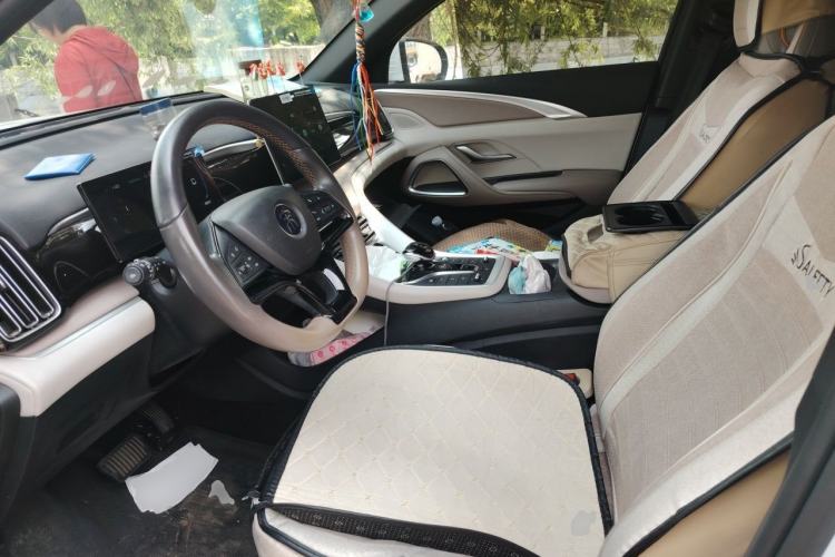 Used BYD Song Pro New Energy 2024 HONOR Edition DM-i 71KM Navigation Model Left Front Seat