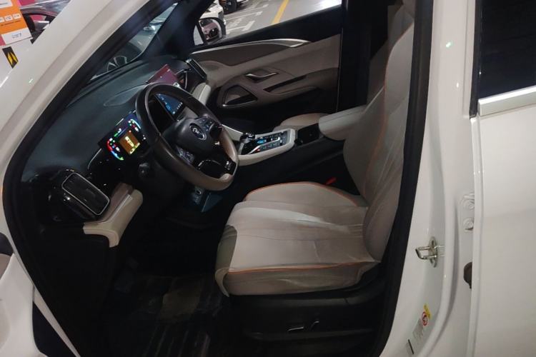 Used BYD Song Pro New Energy 2024 HONOR Edition DM-i 71KM Navigation Model Left Front Seat