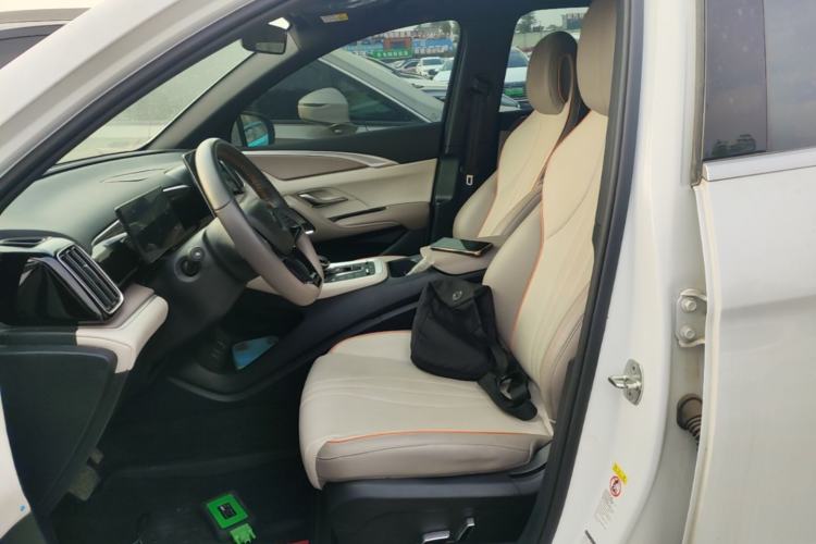 Used BYD Song Pro New Energy 2024 HONOR Edition DM-i 71KM Navigation Model Left Front Seat