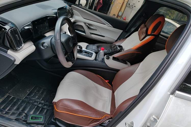 Used BYD Song Pro New Energy 2024 HONOR Edition DM-i 71KM Navigation Model Left Front Seat