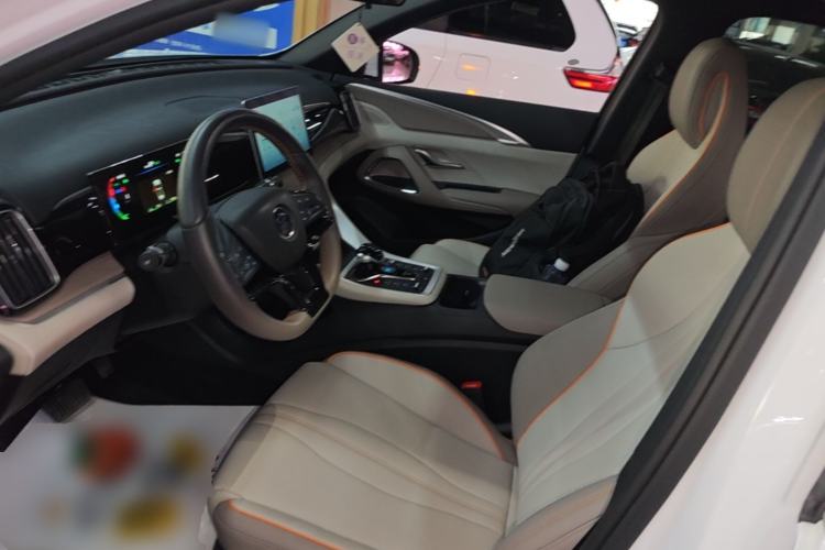 Used BYD Song Pro New Energy 2024 HONOR Edition DM-i 71KM Navigation Model Left Front Seat