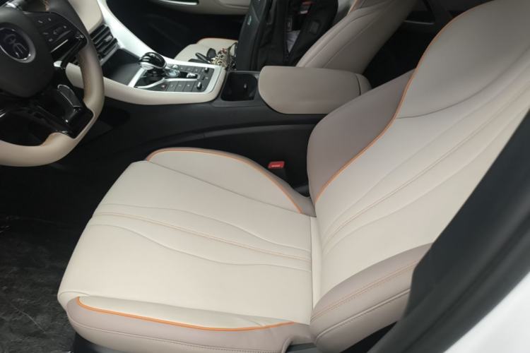 Used BYD Song Pro New Energy 2024 HONOR Edition DM-i 71KM Navigation Model Left Front Seat