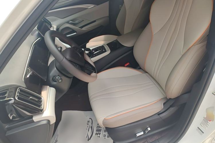 Used BYD Song Pro New Energy 2024 HONOR Edition DM-i 71KM Leading Model Left Front Seat