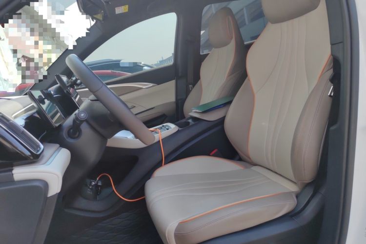 Used BYD Song Pro New Energy 2024 HONOR Edition DM-i 71KM Navigation Model Left Front Seat