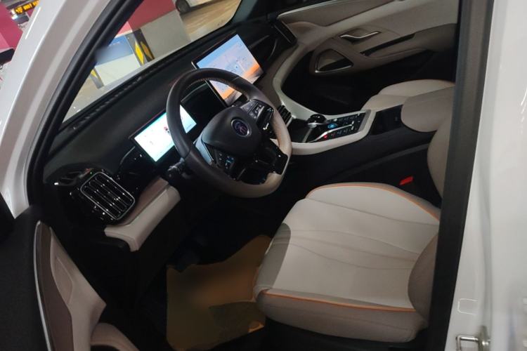 Used BYD Song Pro New Energy 2024 HONOR Edition DM-i 110KM Beyond Model Left Front Seat
