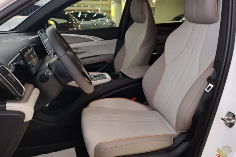 Used BYD Song Pro New Energy 2024 HONOR Edition DM-i 71KM Navigation Model Left Front Seat