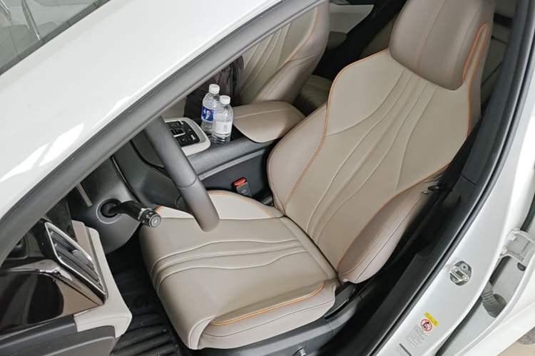 Used BYD Song Pro New Energy 2024 HONOR Edition DM-i 71KM Leading Model Left Front Seat
